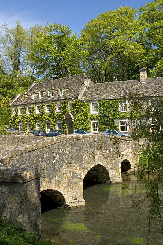 风景如画的科茨沃尔德- Bibury